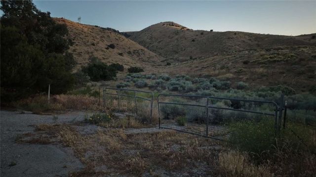 17 Carrollton Court, Palmdale, CA 93550