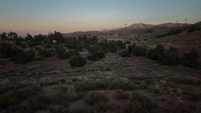 17 Carrollton Court, Palmdale, CA 93550