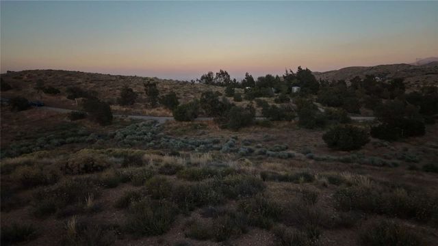 17 Carrollton Court, Palmdale, CA 93550