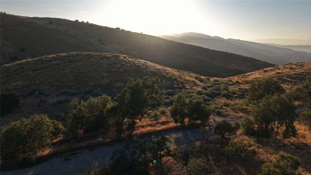 17 Carrollton Court, Palmdale, CA 93550