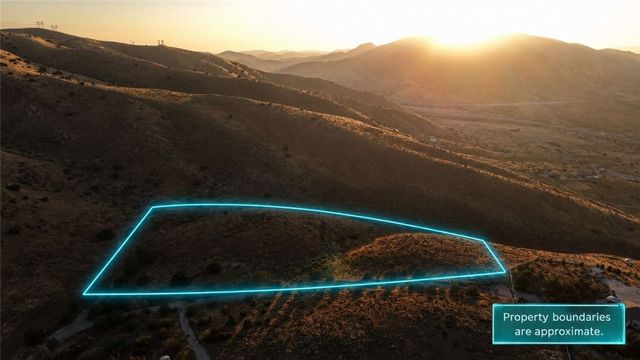 17 Carrollton Court, Palmdale, CA 93550