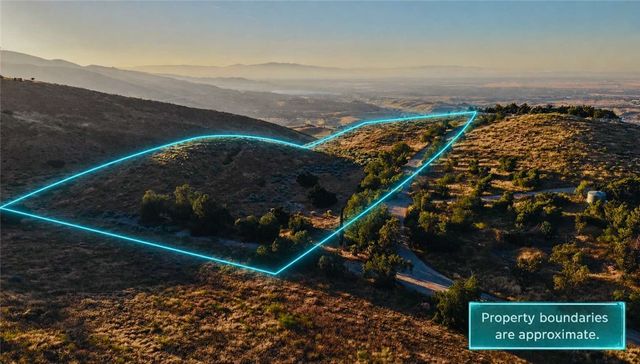 17 Carrollton Court, Palmdale, CA 93550