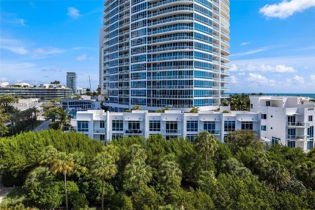100 S Pointe Dr TH-13, Miami Beach, FL 33139