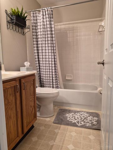 2818 Orchardpark Drive, Green Twp, OH 45239