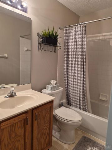 2818 Orchardpark Drive, Green Twp, OH 45239