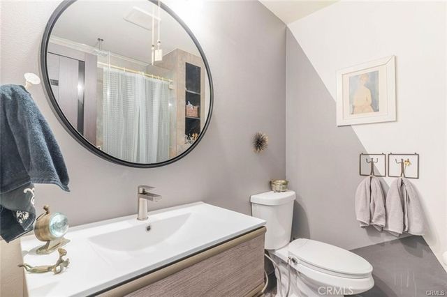 10254 Floralita Avenue, Sunland, CA 91040