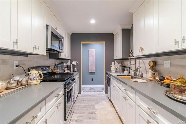 10254 Floralita Avenue, Sunland, CA 91040
