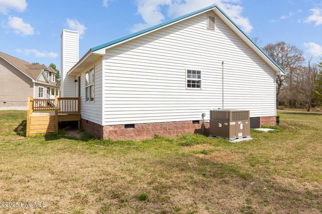 6179 Nc Highway 91, Walstonburg, NC 27888