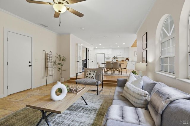 12 Angelica Ct, Novato, CA 94947