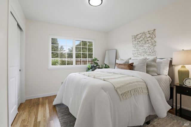 12 Angelica Ct, Novato, CA 94947