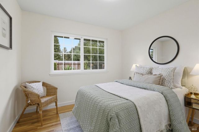 12 Angelica Ct, Novato, CA 94947