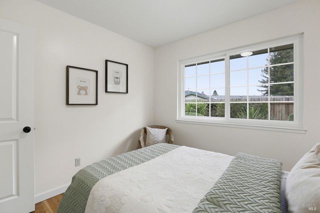 12 Angelica Ct, Novato, CA 94947