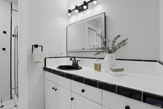 12 Angelica Ct, Novato, CA 94947