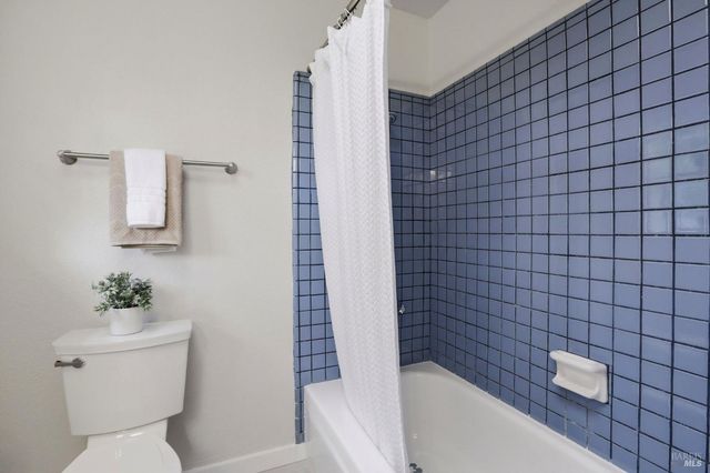 12 Angelica Ct, Novato, CA 94947