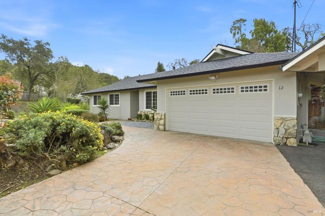 12 Angelica Ct, Novato, CA 94947