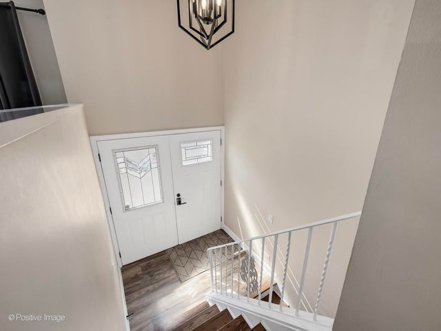 266 Marilyn Avenue, Glendale Heights, IL 60139