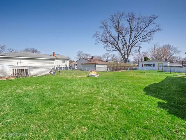 266 Marilyn Avenue, Glendale Heights, IL 60139