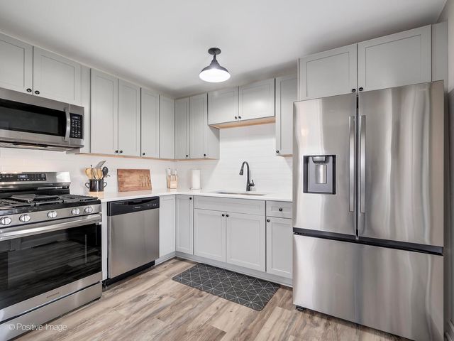 266 Marilyn Avenue, Glendale Heights, IL 60139