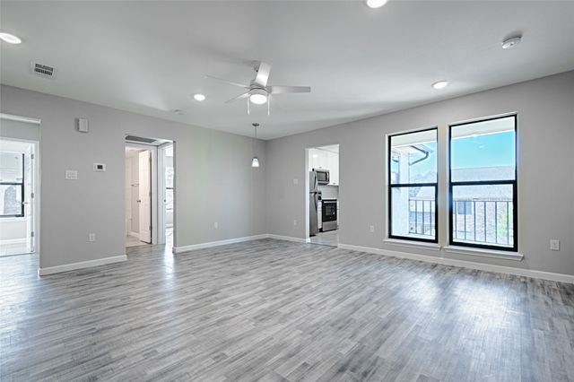 2835 Keller Springs Road 1002, Carrollton, TX 75006