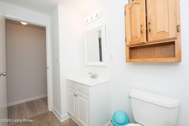 417 Saguaro Dr, Louisville, KY 40229