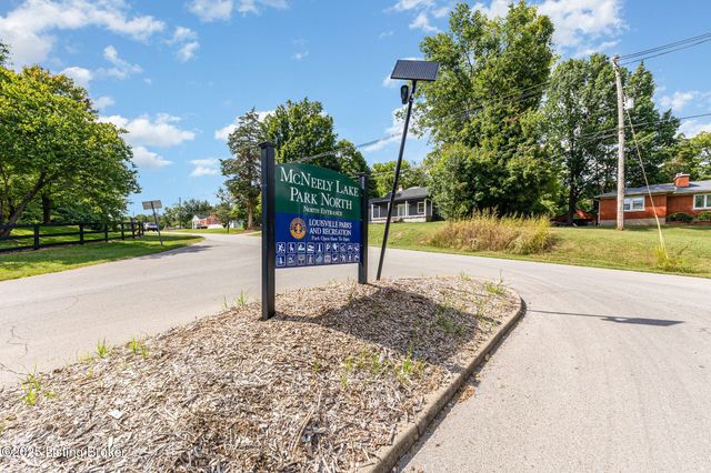 417 Saguaro Dr, Louisville, KY 40229