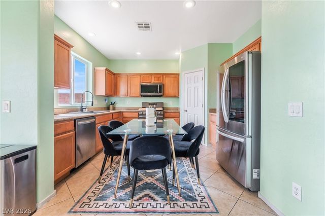 8252 Celina Hills Street, Las Vegas, NV 89131