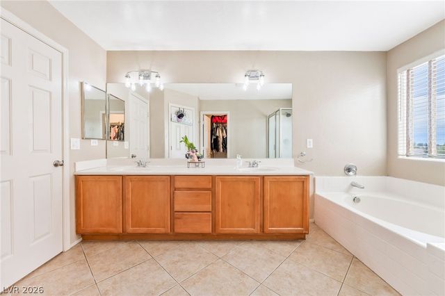 8252 Celina Hills Street, Las Vegas, NV 89131