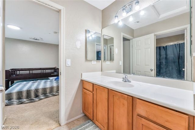 8252 Celina Hills Street, Las Vegas, NV 89131