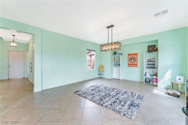 8252 Celina Hills Street, Las Vegas, NV 89131