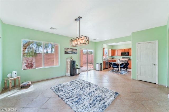 8252 Celina Hills Street, Las Vegas, NV 89131