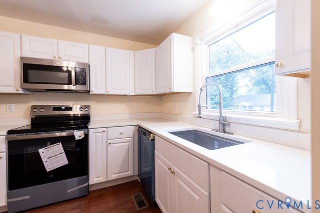 1503 Sunnyside Ave, Hopewell, VA 23860