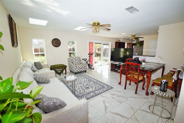 2112 Overglen Drive, Plano, TX 75074