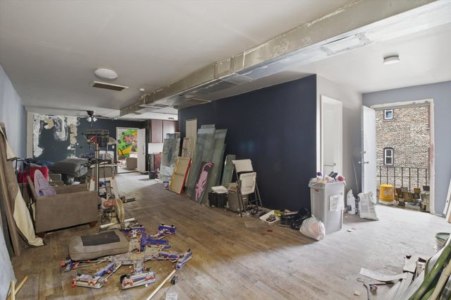 2620 S Central Park Avenue, Chicago, IL 60623