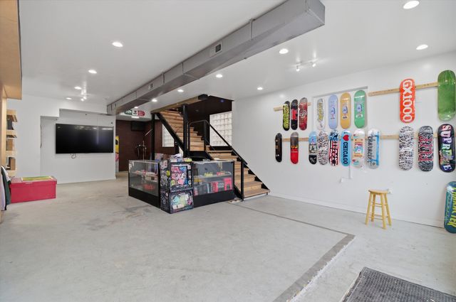 2620 S Central Park Avenue, Chicago, IL 60623