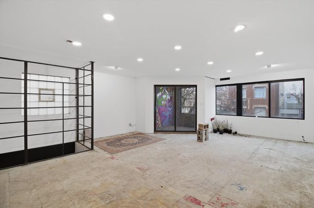 2620 S Central Park Avenue, Chicago, IL 60623