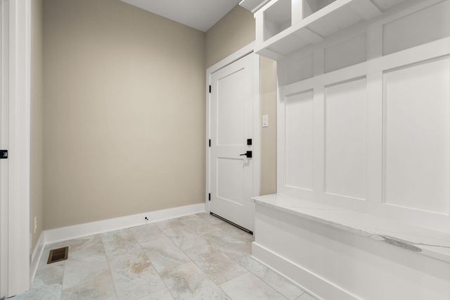 10059 Lilac Cove, St. John, IN 46373