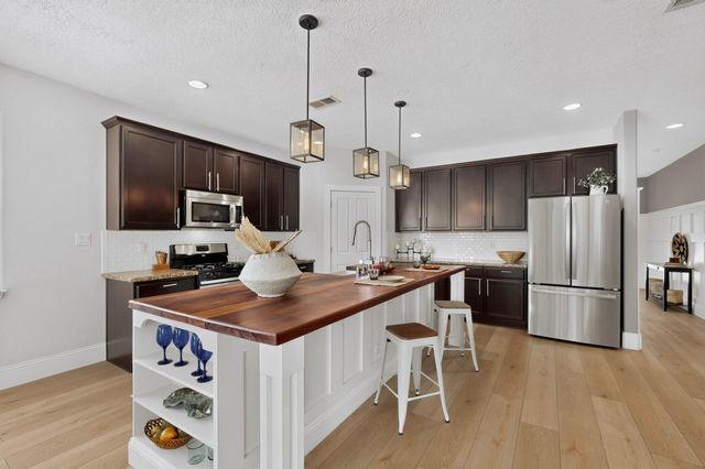 2818 Cipres Lane SE, Rio Rancho, NM 87124