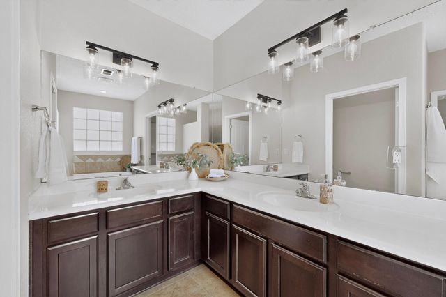 2818 Cipres Lane SE, Rio Rancho, NM 87124