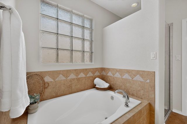 2818 Cipres Lane SE, Rio Rancho, NM 87124