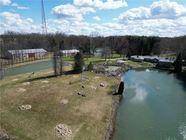 16474 Palmyra Road, Lake Milton, OH 44429