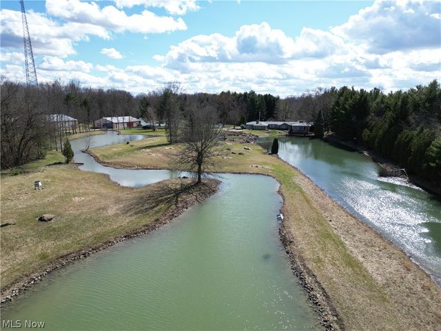 16474 Palmyra Road, Lake Milton, OH 44429