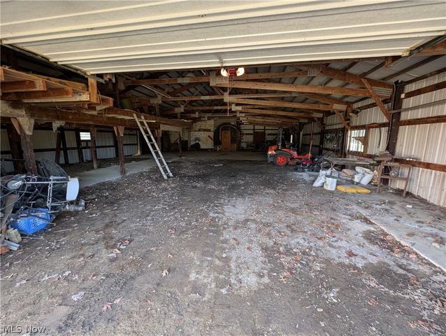 16474 Palmyra Road, Lake Milton, OH 44429