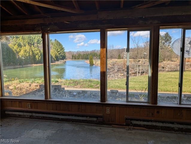 16474 Palmyra Road, Lake Milton, OH 44429