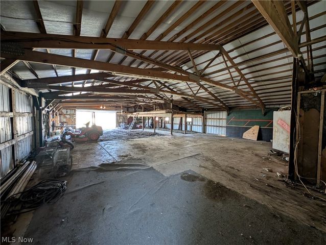 16474 Palmyra Road, Lake Milton, OH 44429