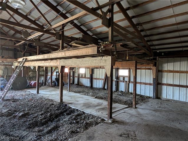 16474 Palmyra Road, Lake Milton, OH 44429