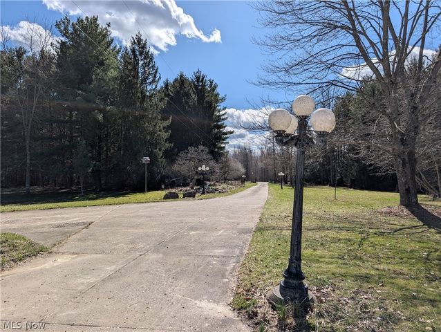 16474 Palmyra Road, Lake Milton, OH 44429