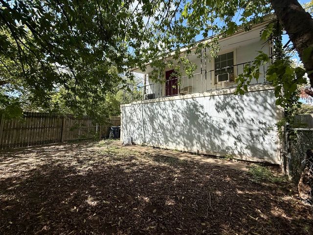 2946 Lipscomb Street, Fort Worth, TX 76110