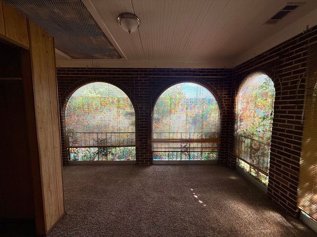 2946 Lipscomb Street, Fort Worth, TX 76110