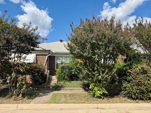 2946 Lipscomb Street, Fort Worth, TX 76110