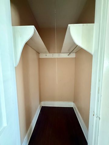 2946 Lipscomb Street, Fort Worth, TX 76110